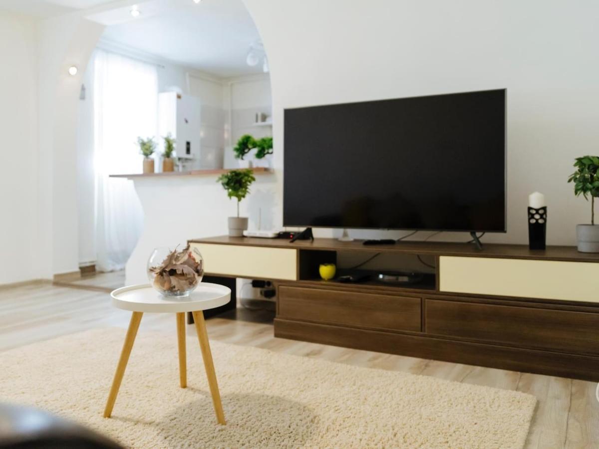 Apartament High Hopes No 3 Semi-basement *