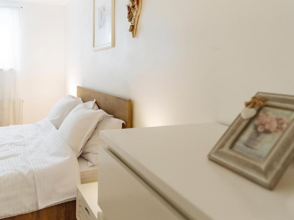 Apartment High Hopes No 3 Semi-basement Brasov